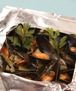 Fresh Mussels with Pesto